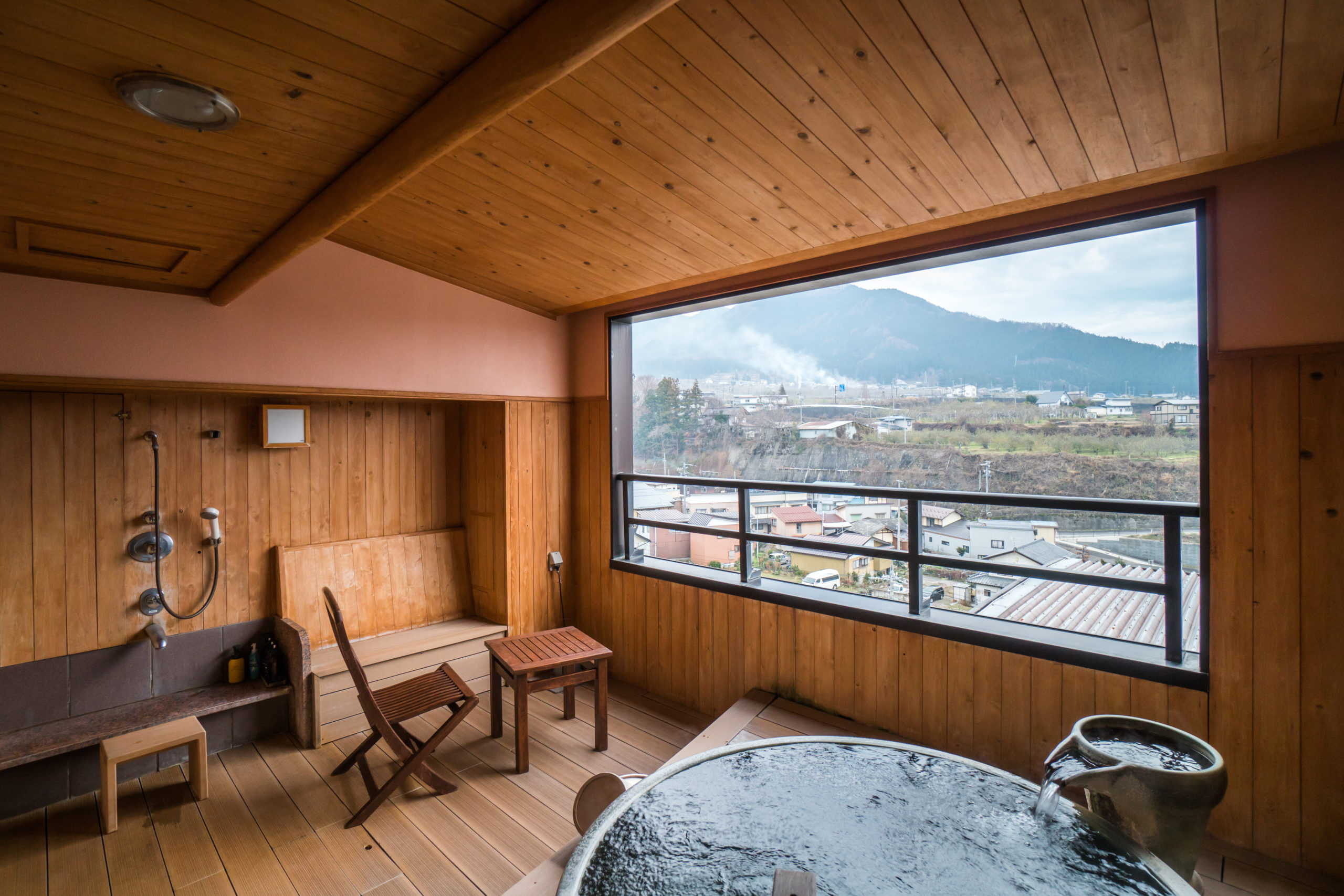温泉とサウナの景色